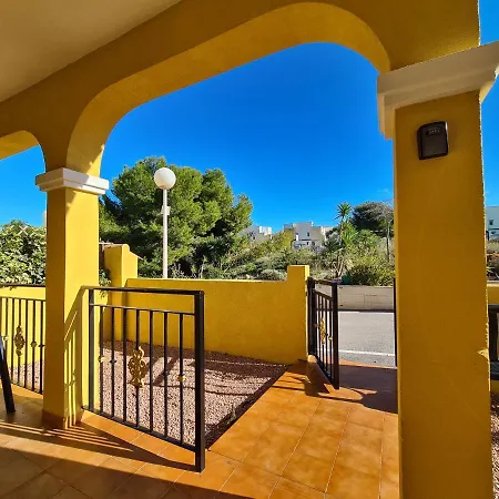 Near With Pool 3 Bedrooms Villa *