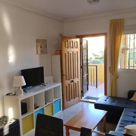 Near With Pool 3 Bedrooms Torrevieja