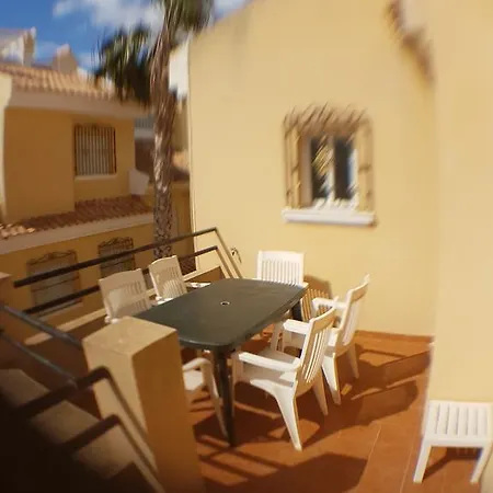 Near With Pool 3 Bedrooms Villa Torrevieja
