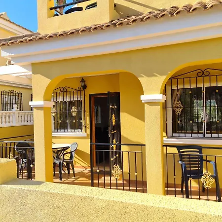 Villa Near With Pool 3 Bedrooms Torrevieja