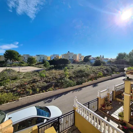 Near With Pool 3 Bedrooms Villa