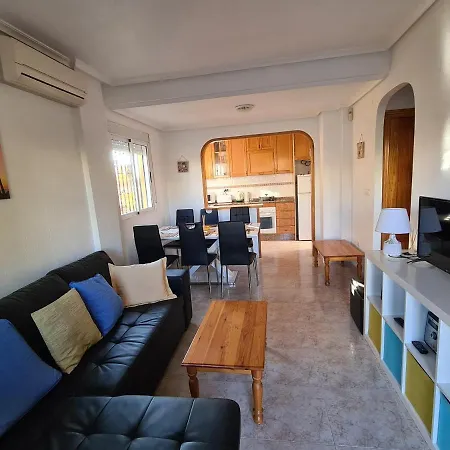 Villa Near With Pool 3 Bedrooms Torrevieja
