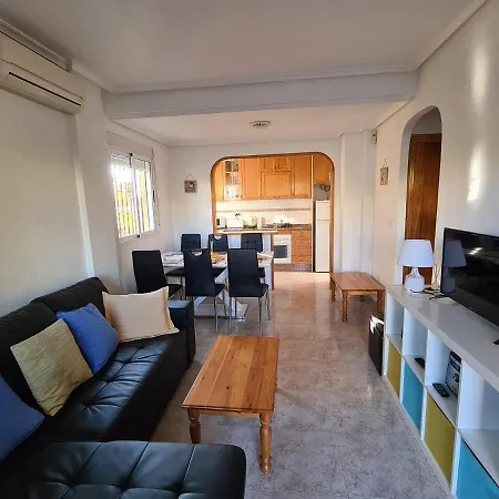 Near With Pool 3 Bedrooms