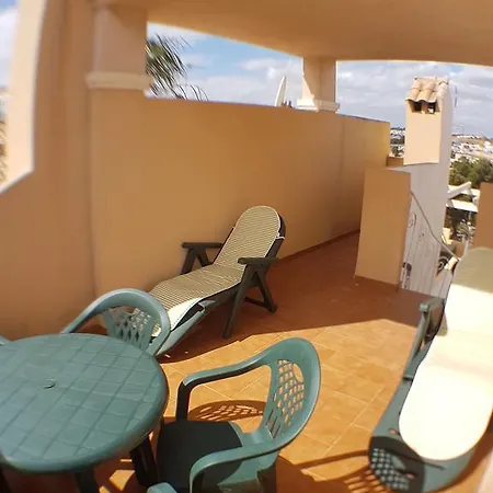 Near With Pool 3 Bedrooms